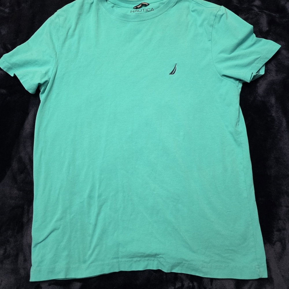 Nautica Men's Medium Short Sleeve Tees in Coral and Teal - Picture 2 of 3